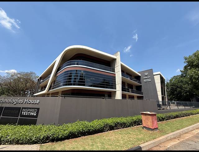 342M² OFFICE TO LET IN MELROSE ESTATE